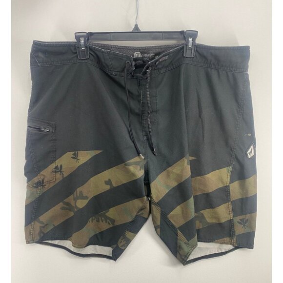 Volcom Mod Tech Board Shorts Men 42 10" Camo Striped Swim Trunks - Picture 1 of 7